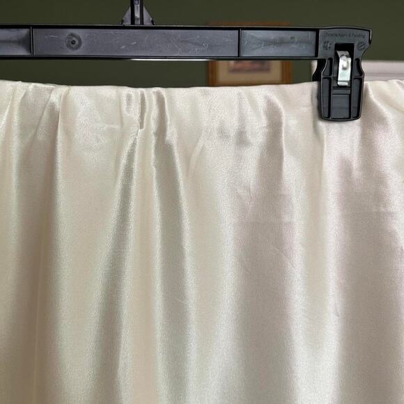 handmade ivory satin midi skirt - Picture 9 of 9